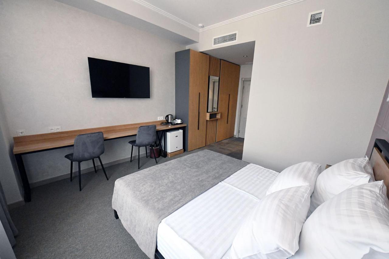 Prime Hotel غيومري المظهر الخارجي الصورة