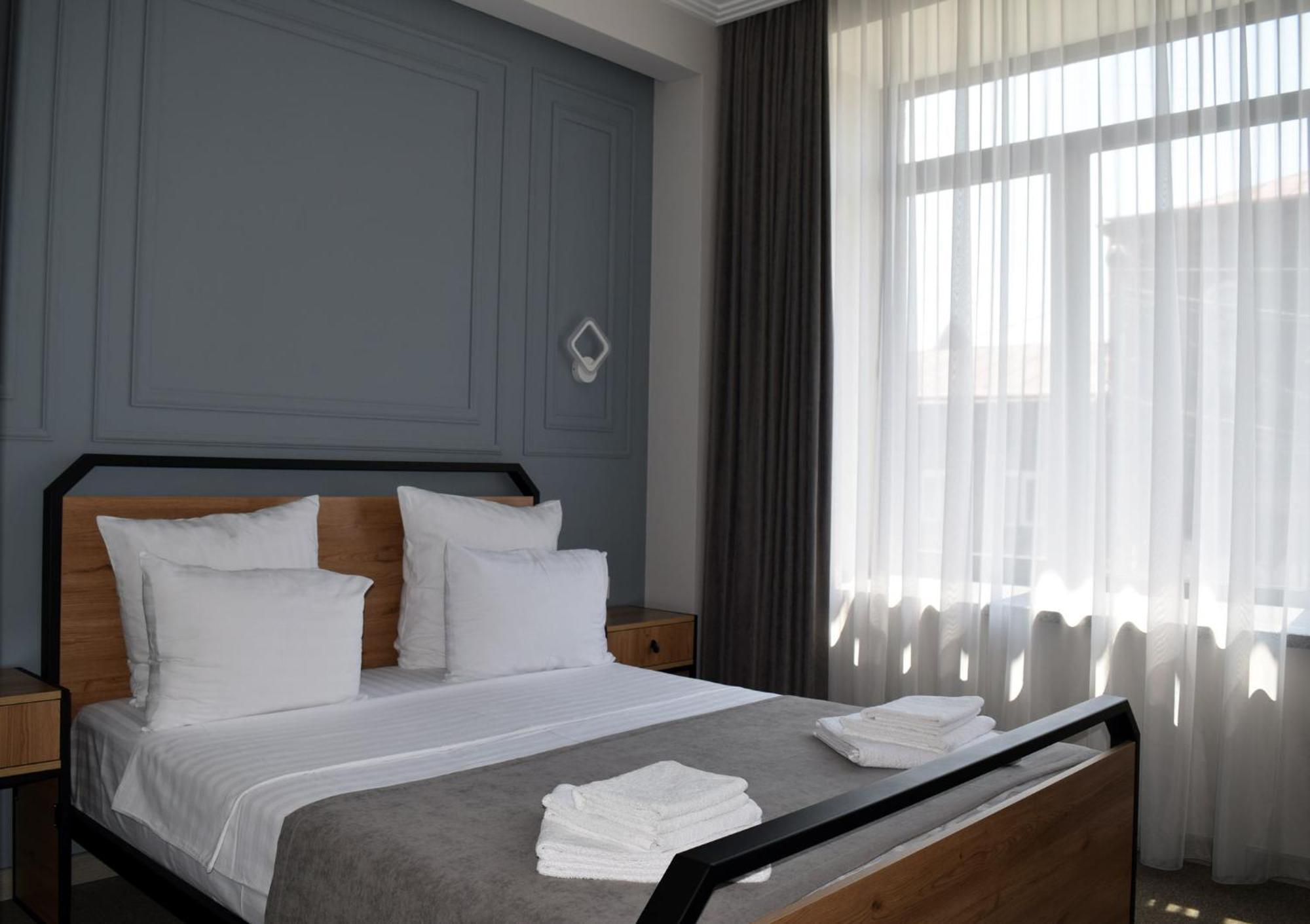 Prime Hotel غيومري المظهر الخارجي الصورة