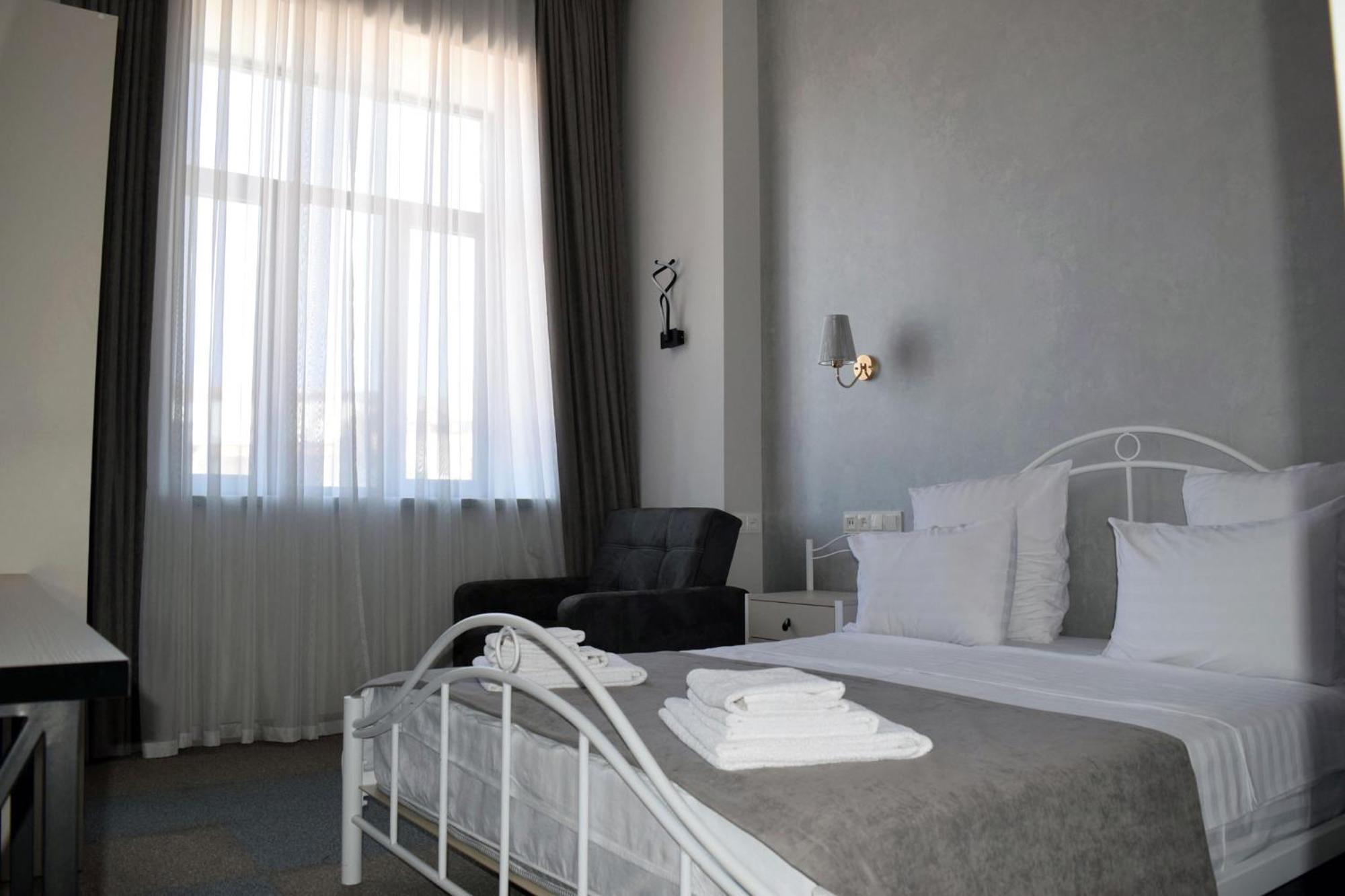 Prime Hotel غيومري المظهر الخارجي الصورة